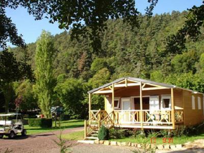 Hotel Camping La Cle Des Champs Saint-Nectaire Exterior foto