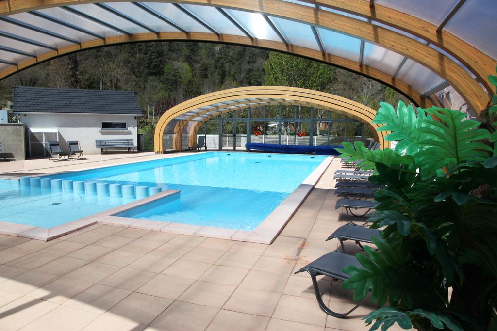 Camping La Cle Des Champs Saint-Nectaire Exterior foto